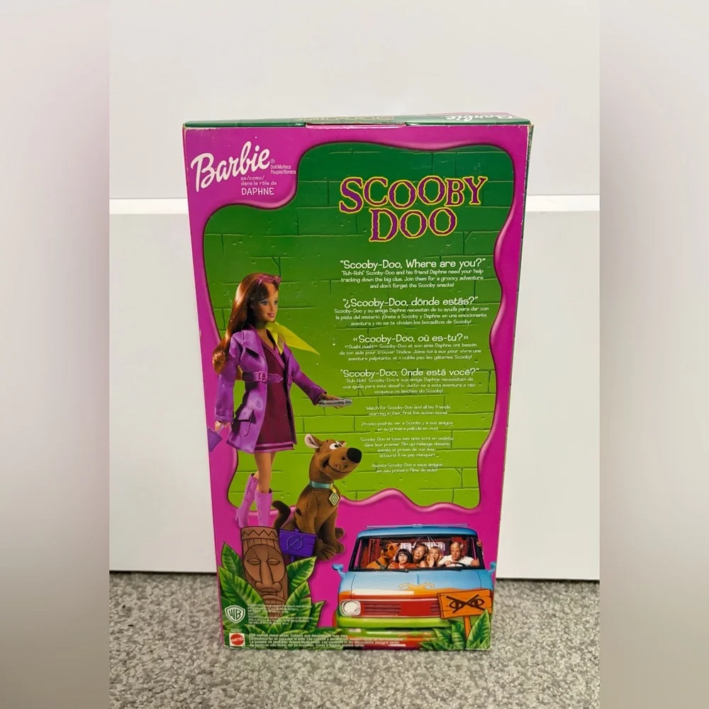 2001 Scooby-Doo Daphne Barbie doll - Picture 5 of 8